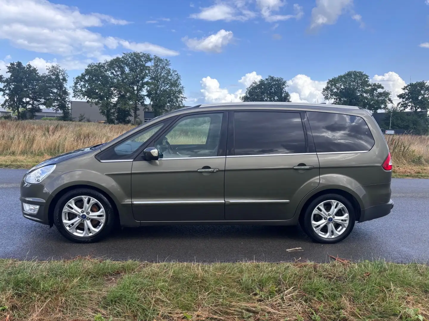 Ford Galaxy 2.0i aut Titanium-Xenon-Leder-Pano-7 pers Vert - 2