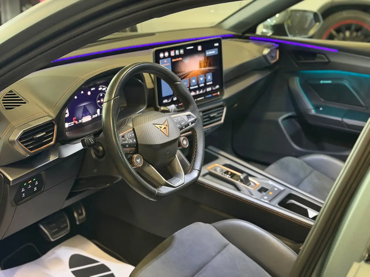 Cupra Leon 1.5 TSI e-Hybrid VZ Extreme 272PK PANO FULL OPTION, миниатюра 15