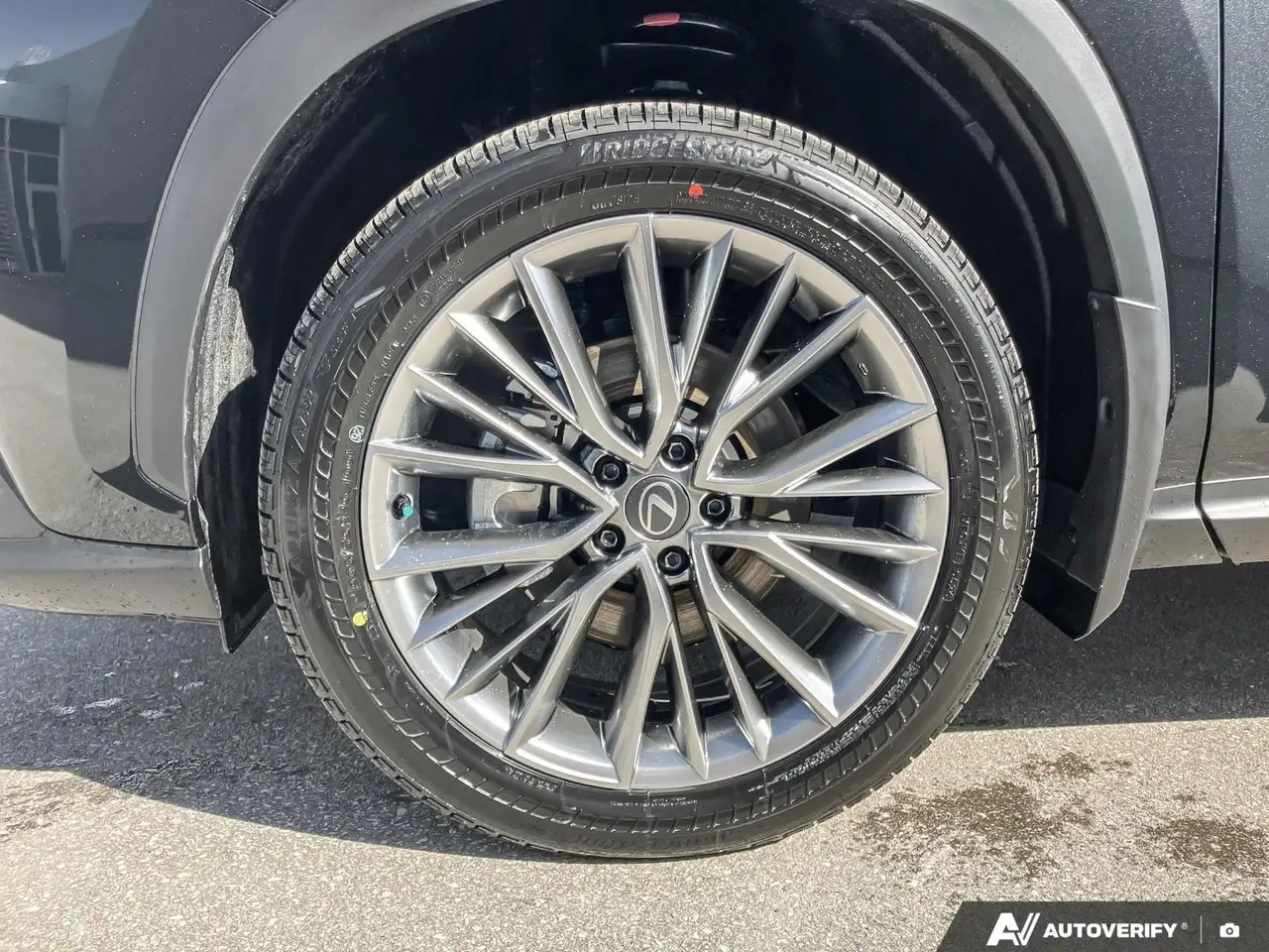 Lexus NX снимка Lexus NX