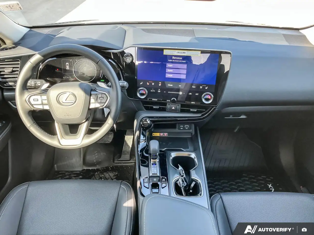 Lexus NX снимка Lexus NX