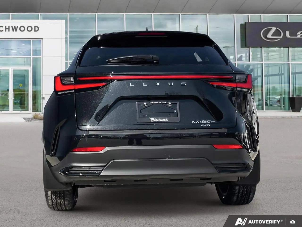 Lexus NX снимка Lexus NX