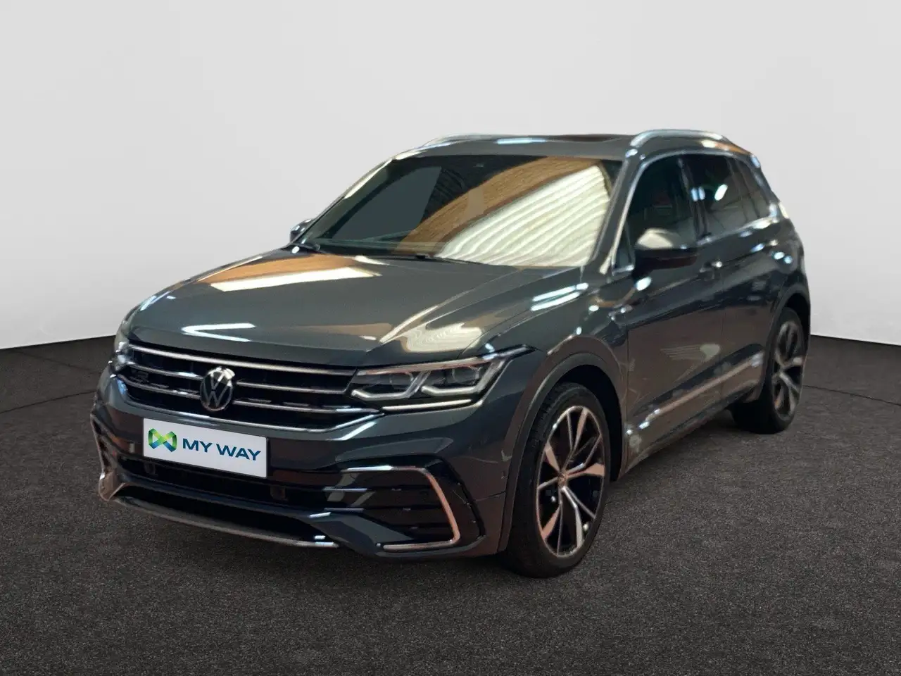 Volkswagen Tiguan R-Line Business Premium 1.5 TSI 110 kW (150 ch) 7 vitesses DSG