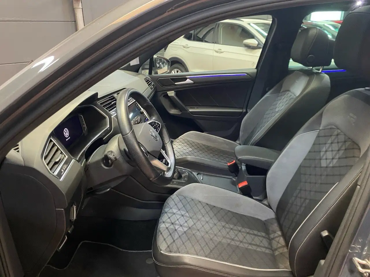 Volkswagen Tiguan R-Line Business Premium 1.5 TSI 110 kW (150 ch) 7 vitesses DSG, миниатюра 7