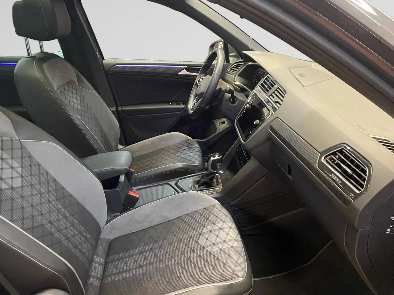 Volkswagen Tiguan R-Line Business Premium 1.5 TSI 110 kW (150 ch) 7 vitesses DSG, миниатюра 6