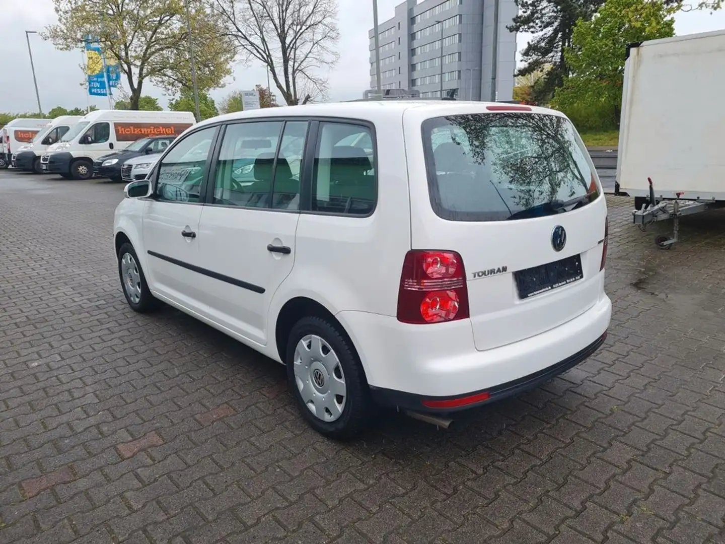 Volkswagen Touran -ERDGAS/TEMPO/2TE HAND/TÜV/BLUETOOTH Blanc - 2