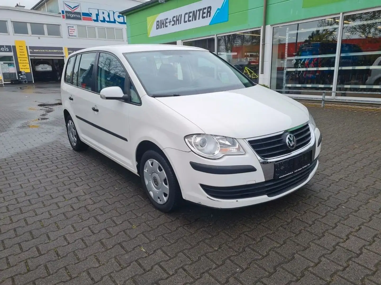 Volkswagen Touran -ERDGAS/TEMPO/2TE HAND/TÜV/BLUETOOTH Wit - 1