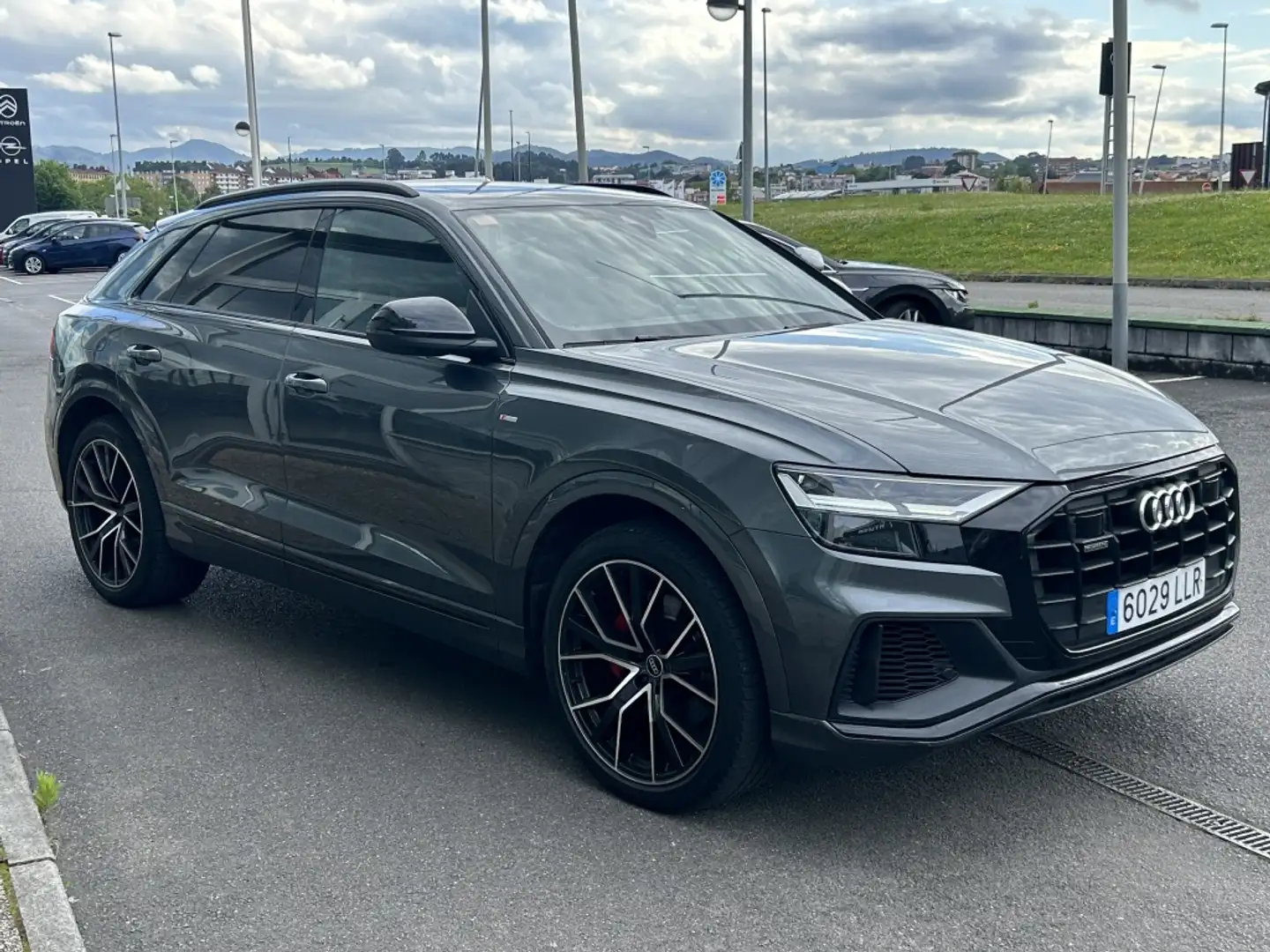 Audi Q8 50 TDI Black line quattro tiptronic Gris - 2