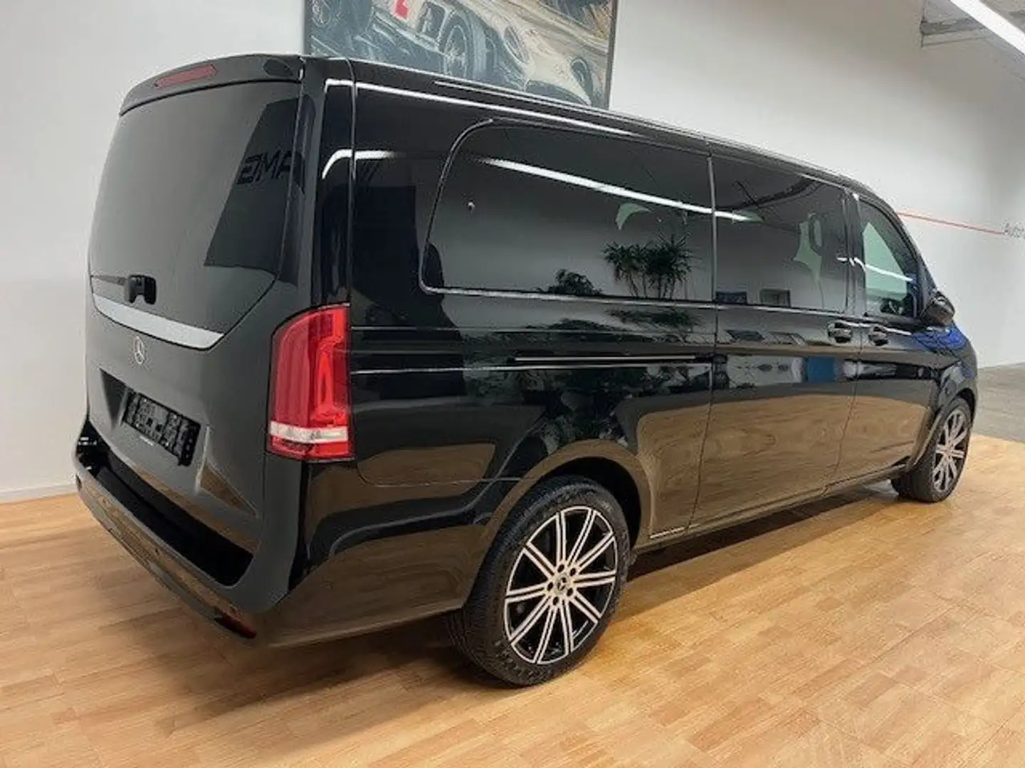 Mercedes-Benz V 300 Avantgarde Edition Sport extralang Leder Schwarz - 2