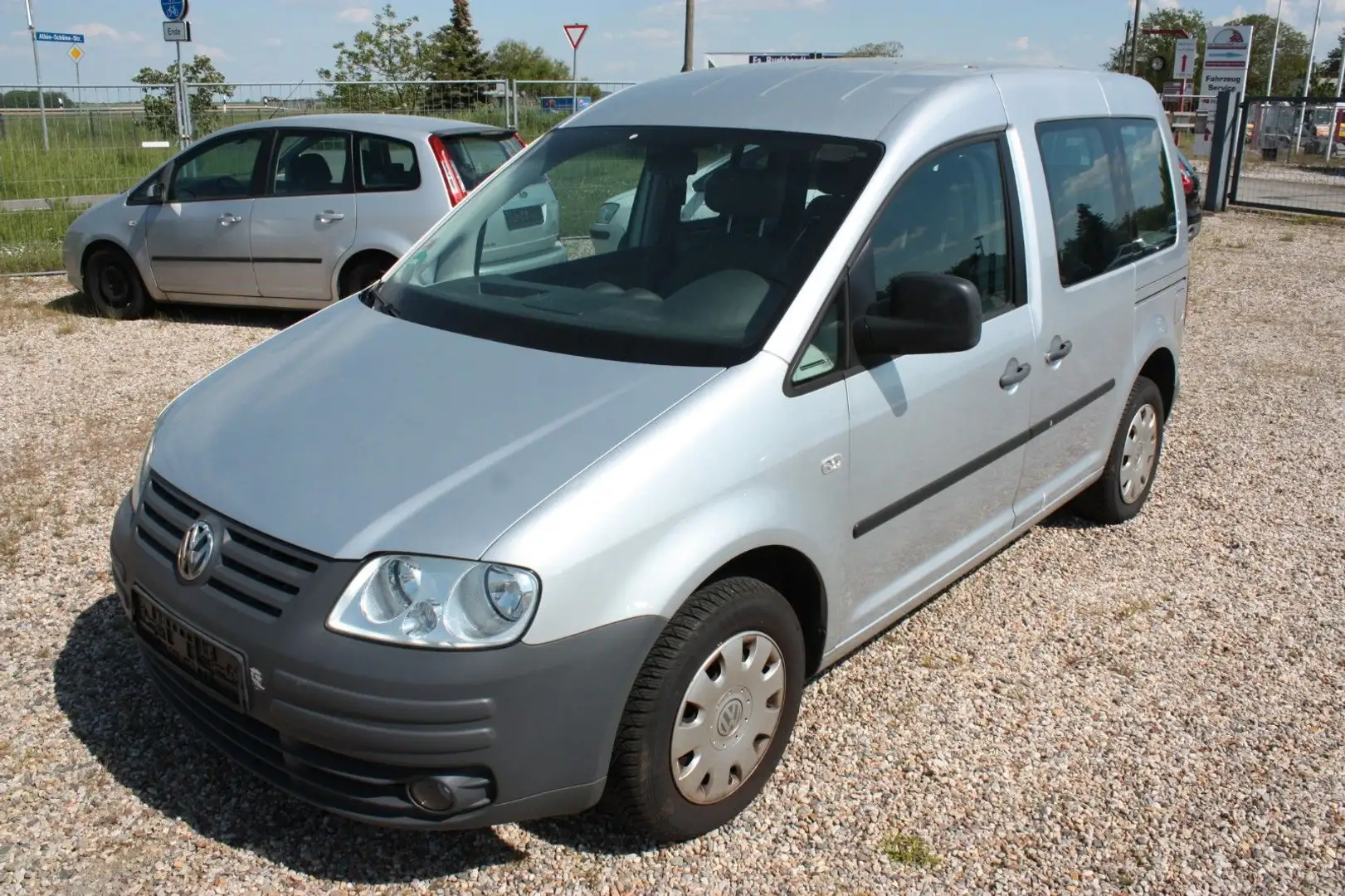 Volkswagen Caddy Life 1,6 HU NEU 7 Sitzer Silber - 2