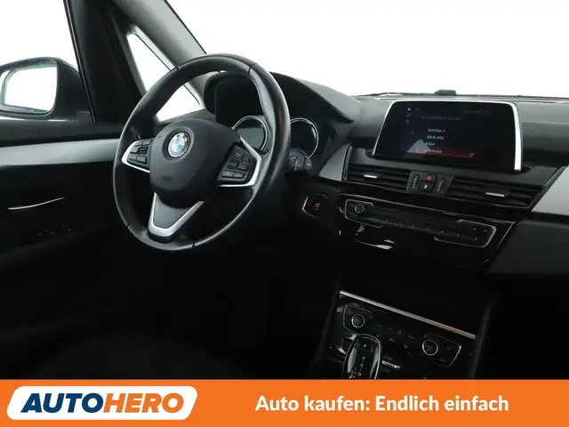 BMW 2 Series view 13