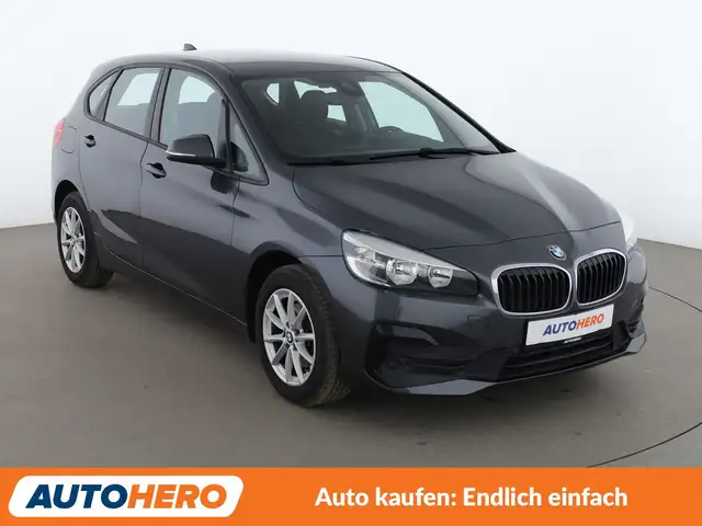 BMW 2 Series view 8
