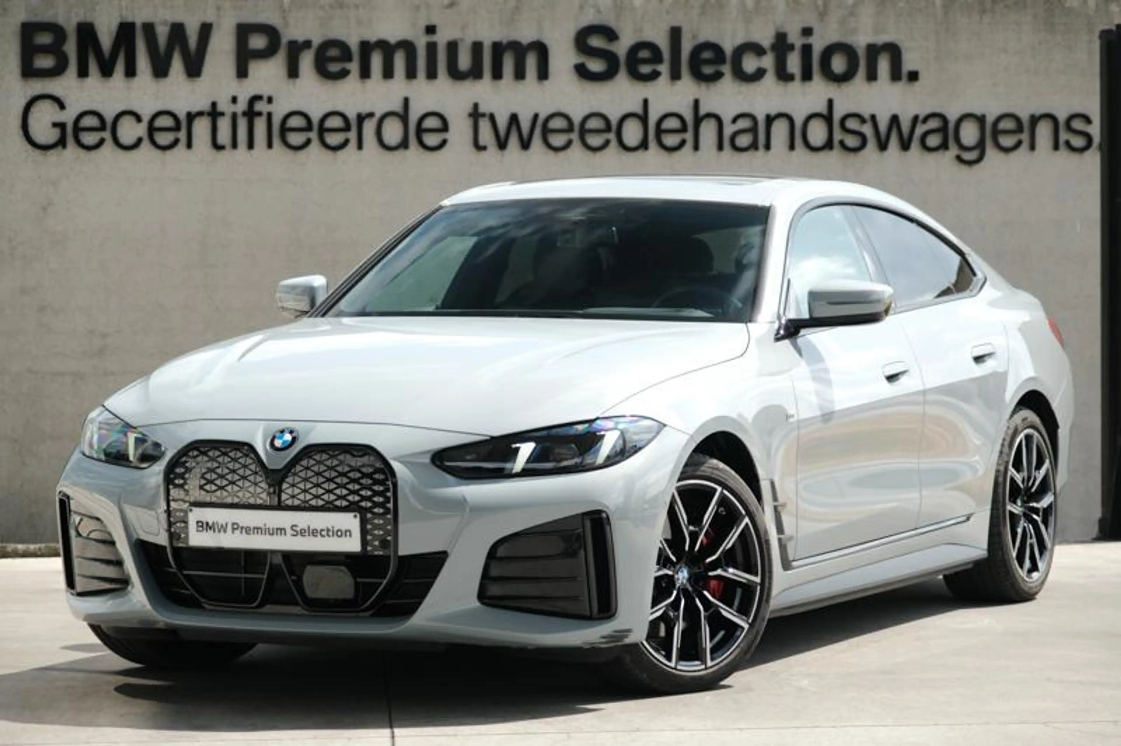 BMW i4 i4 eDrive40 M Sport Pro | SCHUIFDAK | HARMAN KARDO