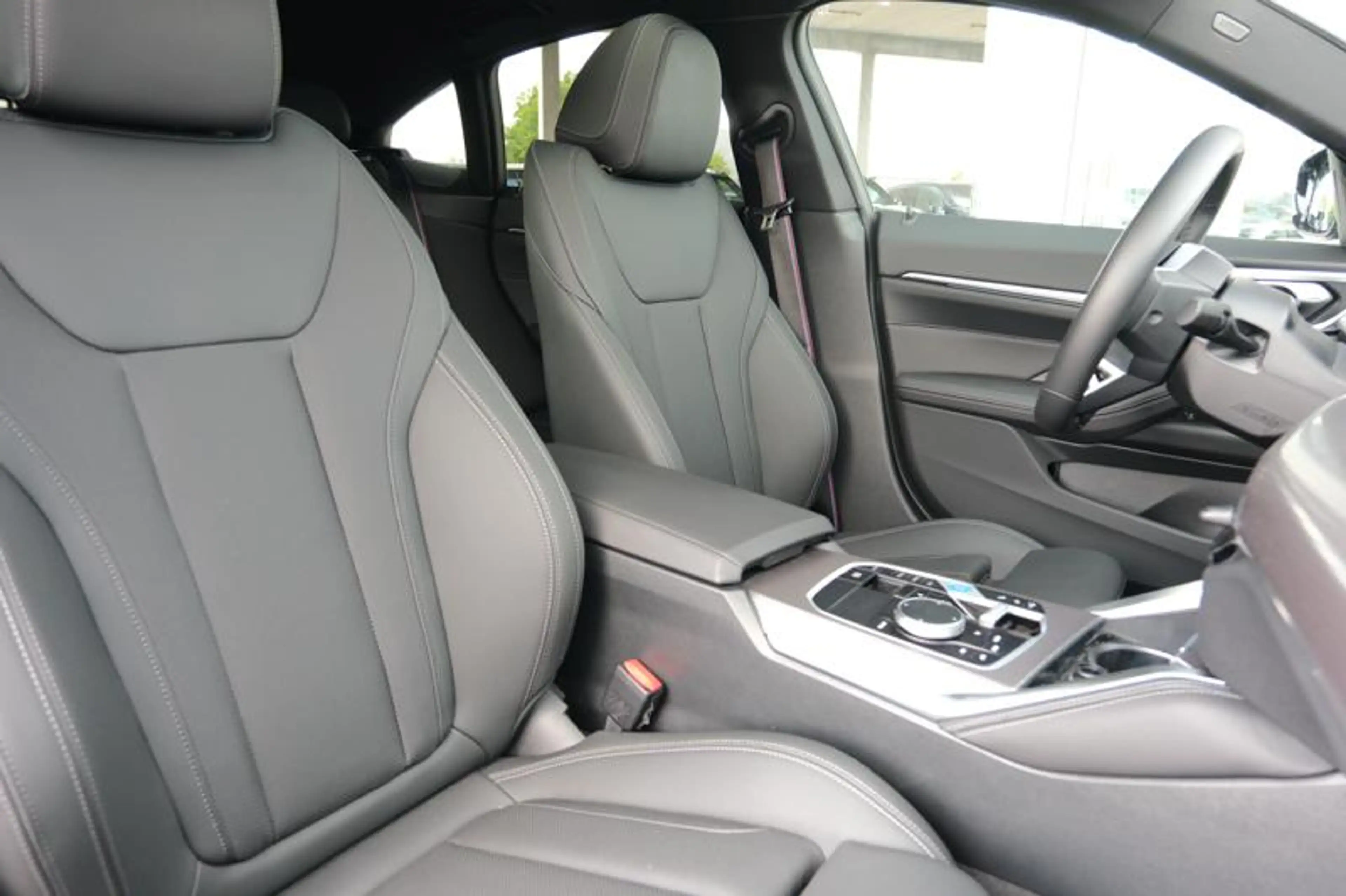 BMW i4 i4 eDrive40 M Sport Pro | SCHUIFDAK | HARMAN KARDO — photo 14