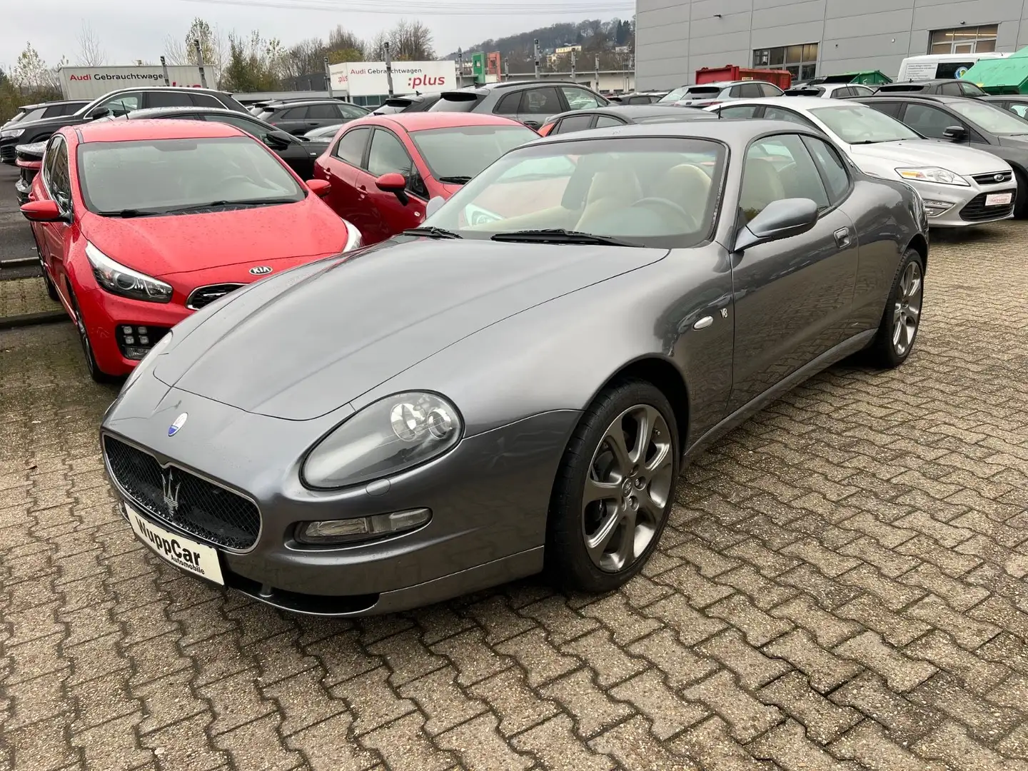 Maserati 4200 Coupe Cambiocorsa NAVI*XENON*LEDER* Gris - 1