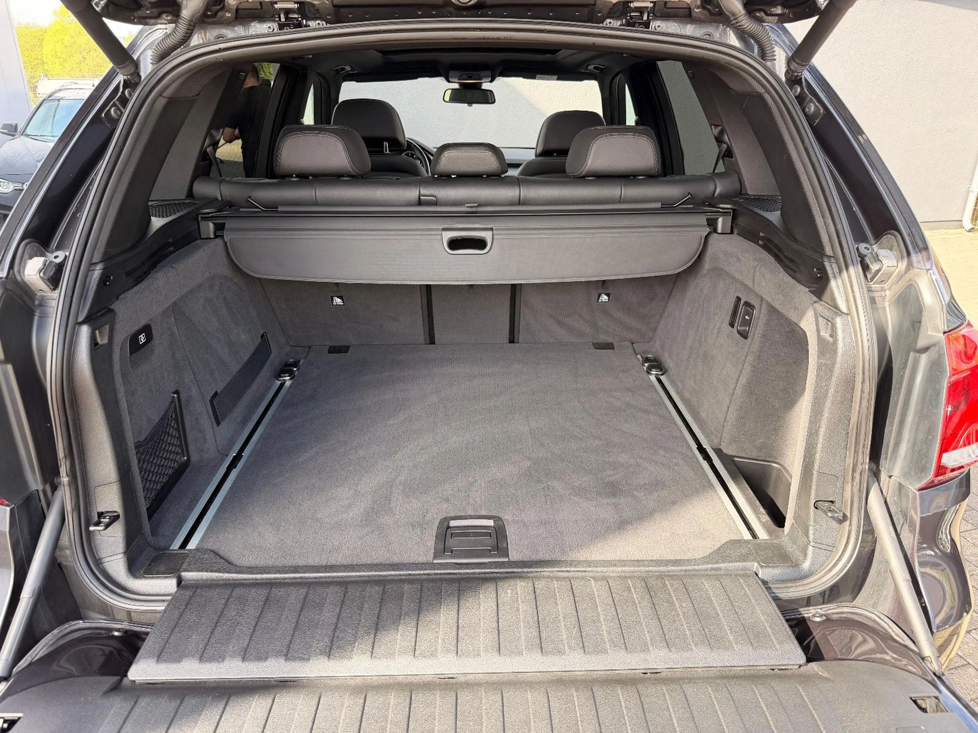 BMW X5 xDrive 30d/PANO/AHK/BI-XENON/GUTER ZUSTAND — photo 15