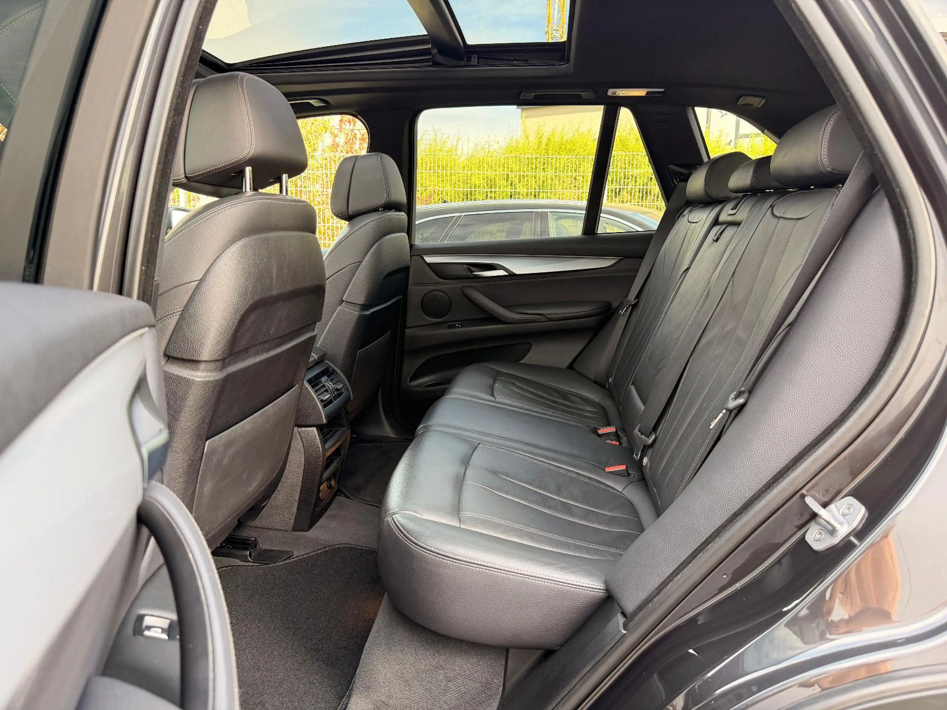 BMW X5 xDrive 30d/PANO/AHK/BI-XENON/GUTER ZUSTAND — photo 12