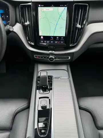 Volvo XC60 view 20