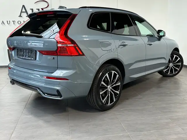 Volvo XC60 view 4