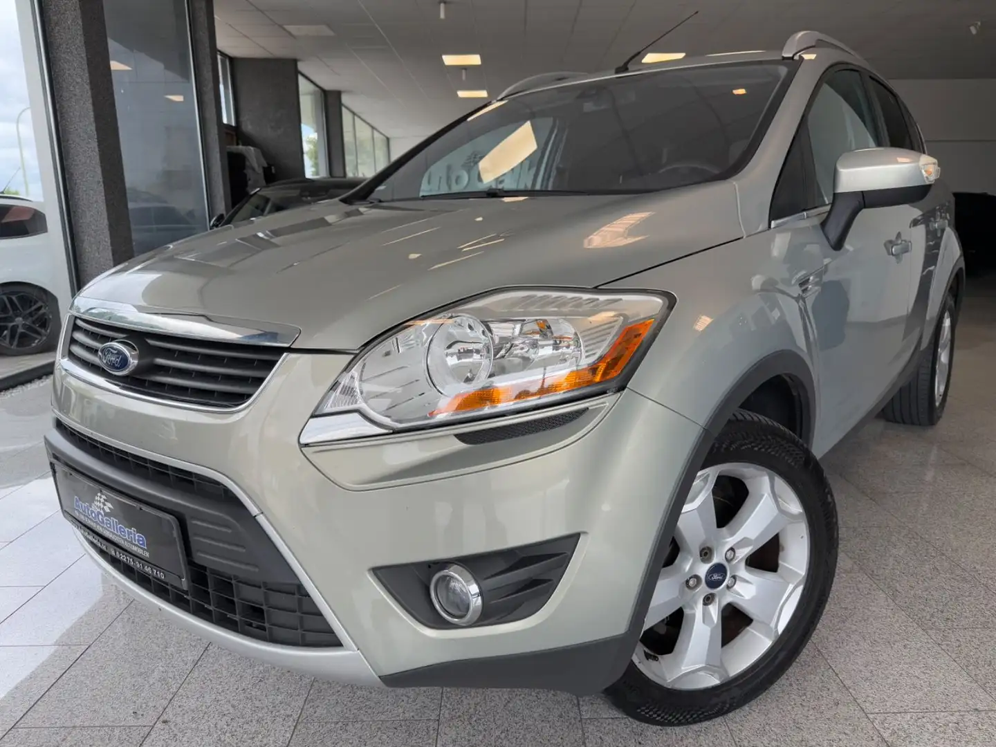 Ford Kuga 2,0 Titanium Klimaauto Kamera SHZ Tempomat - 1