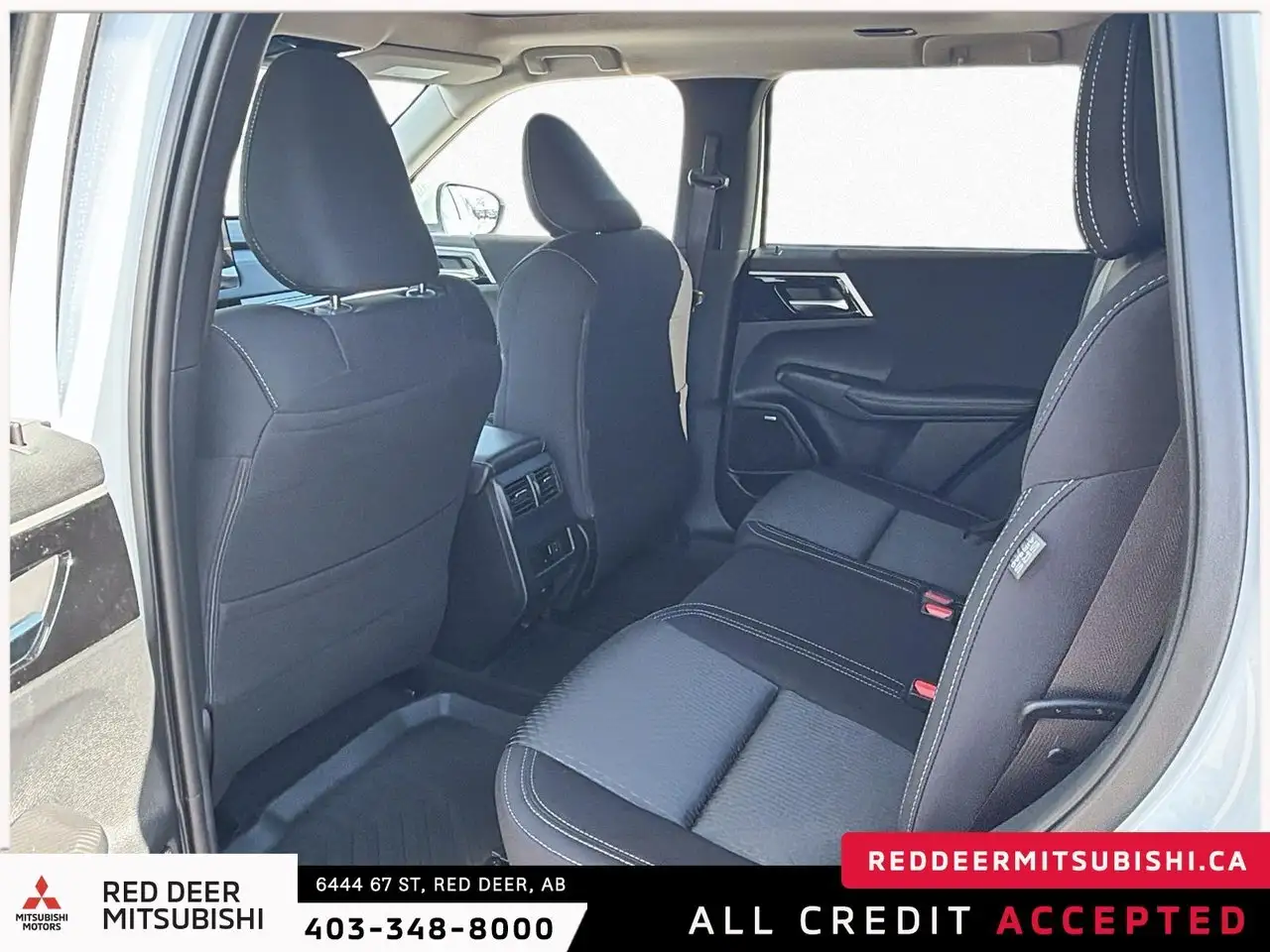 Mitsubishi Outlander снимка Mitsubishi Outlander
