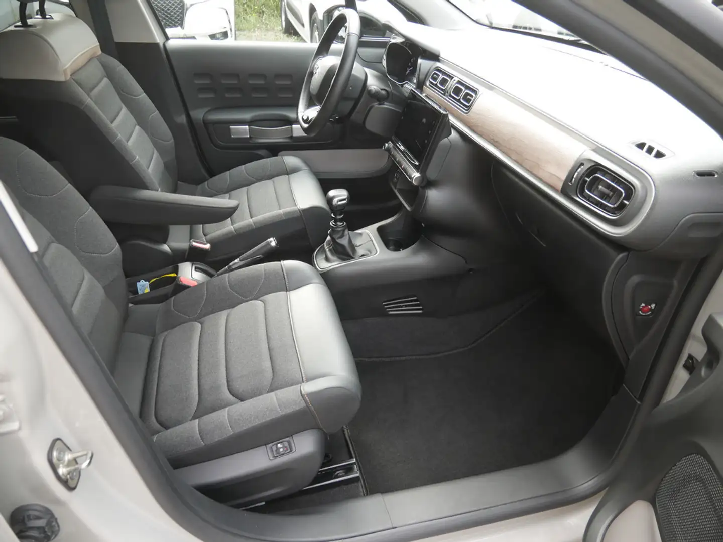 Citroen C3 PureTech 110 S&S Shine Pack SHZ NAVI LED Beige - 2