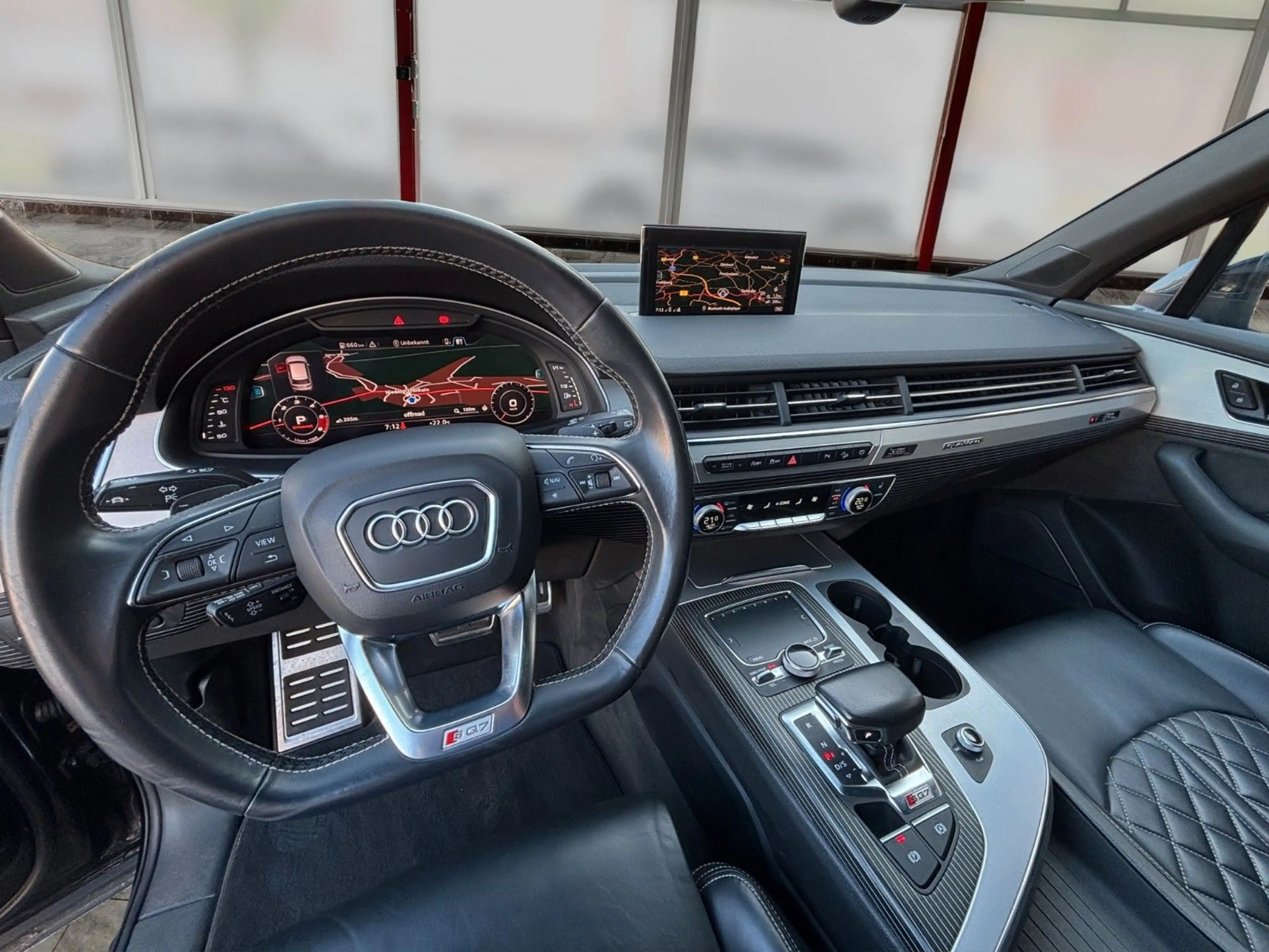 Audi SQ7 4.0 TDI quattro 435 PS V8 — photo 27