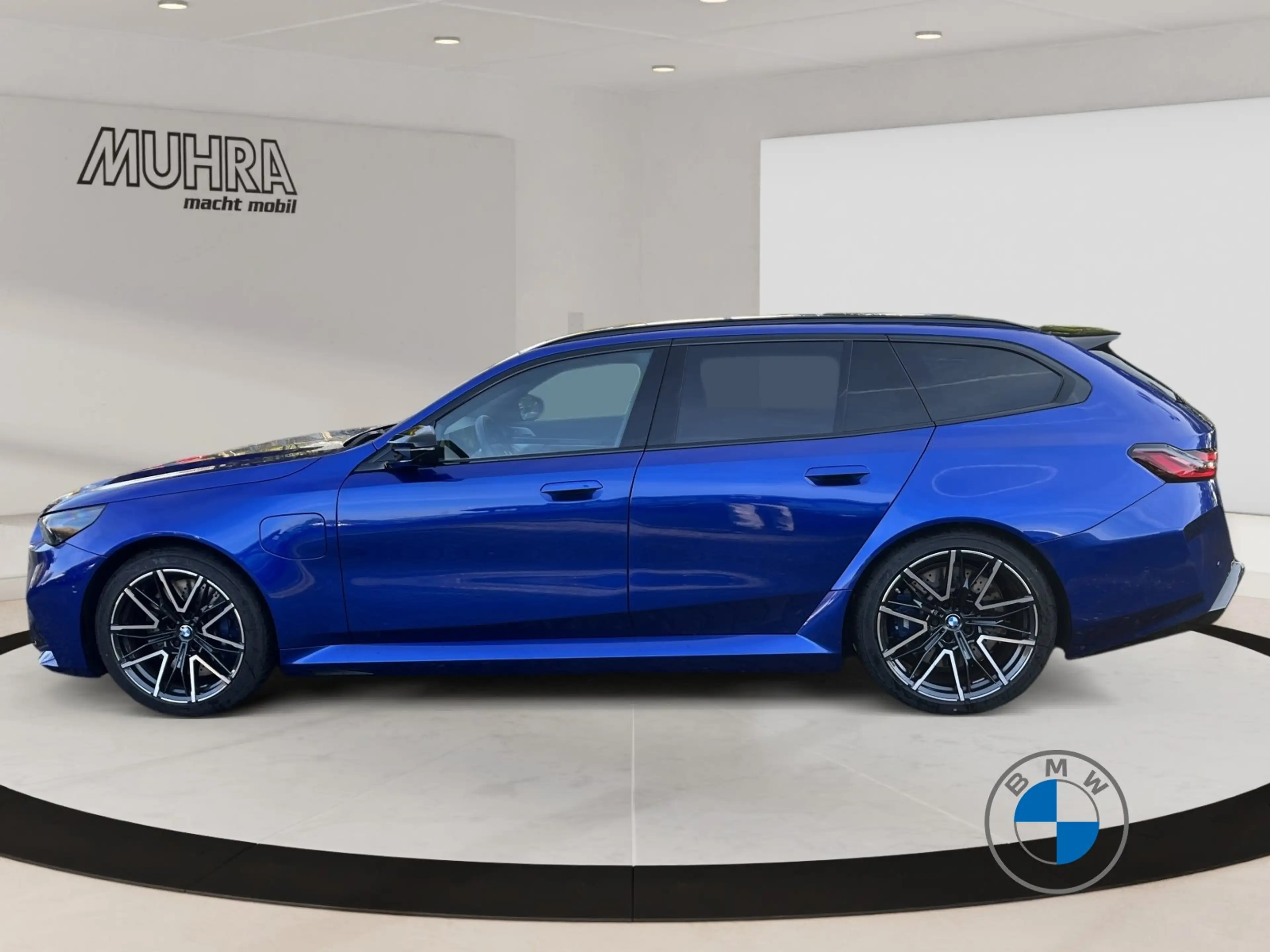 BMW M5 Touring 20"/21" DA Prof. Sitzlüft. B&W AHK — photo 3