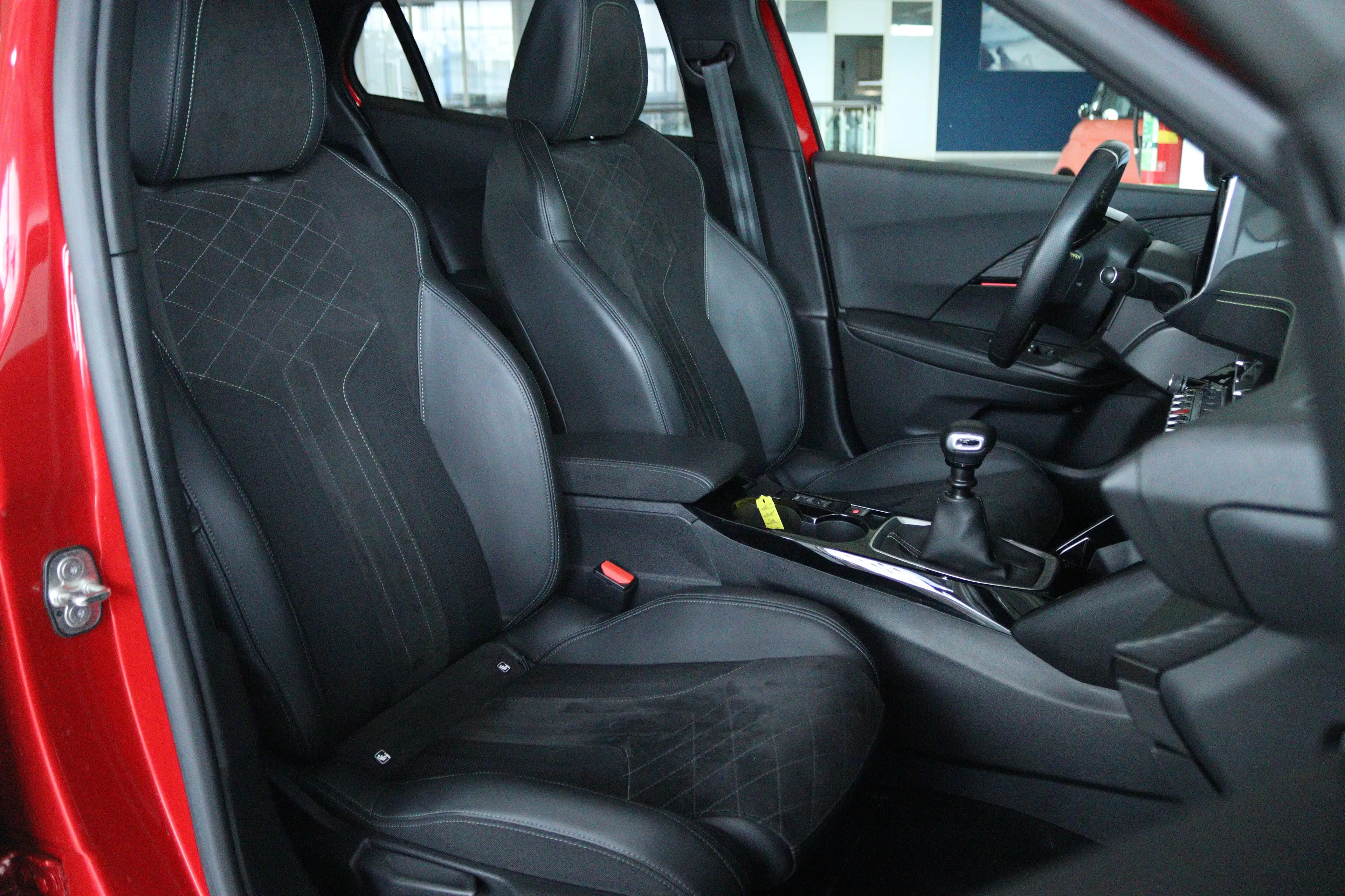 Peugeot 2008 1.2 Turbo GT Pack | Adapt. Cruise | Schuifdak | St — photo 3