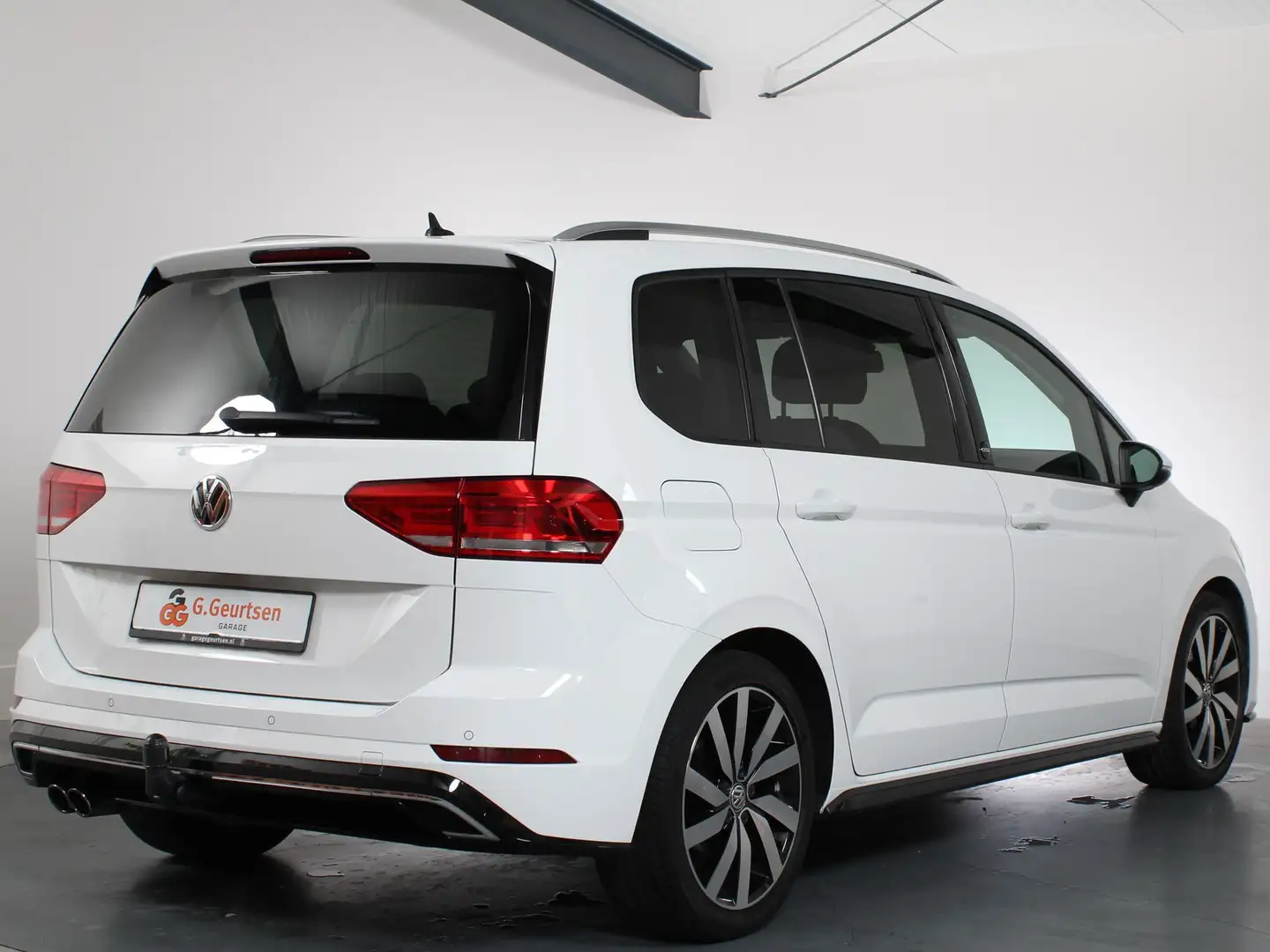 Volkswagen Touran 1.4 TSI R-line 7-Persoons Trekhaak, Apple Carplay/ Blanc - 2