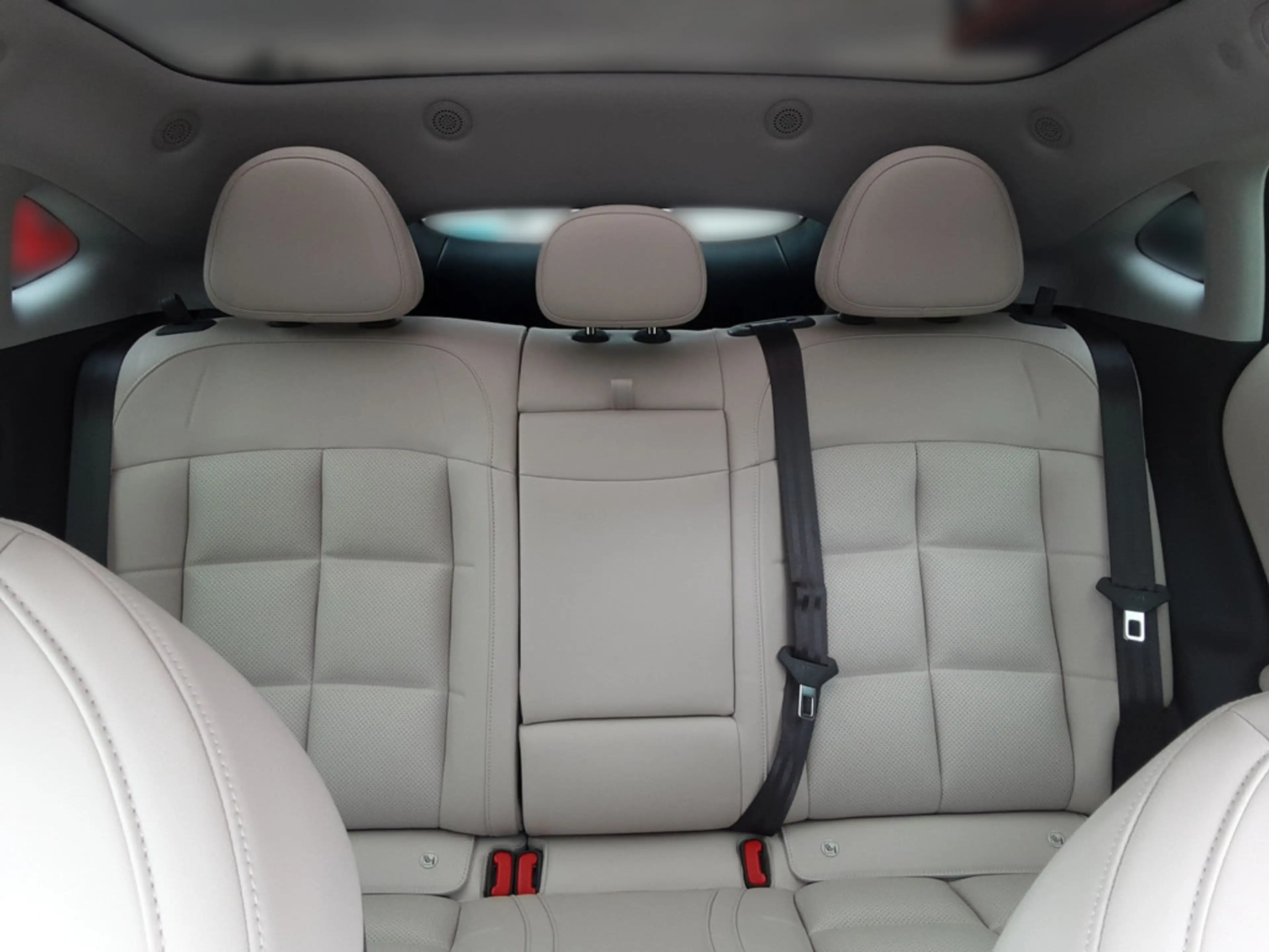 MG IM5 100kWh Premium AWD — photo 15