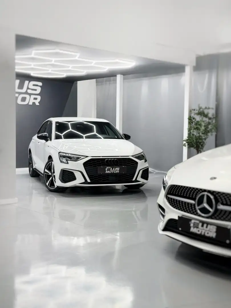 Audi A3 Sportback 35 TFSI Black line S tronic Blanco - 1