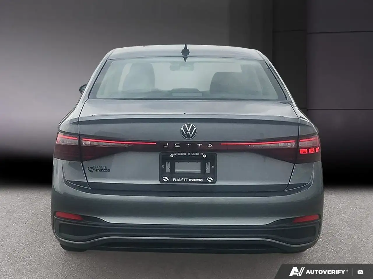 Volkswagen Jetta снимка Volkswagen Jetta