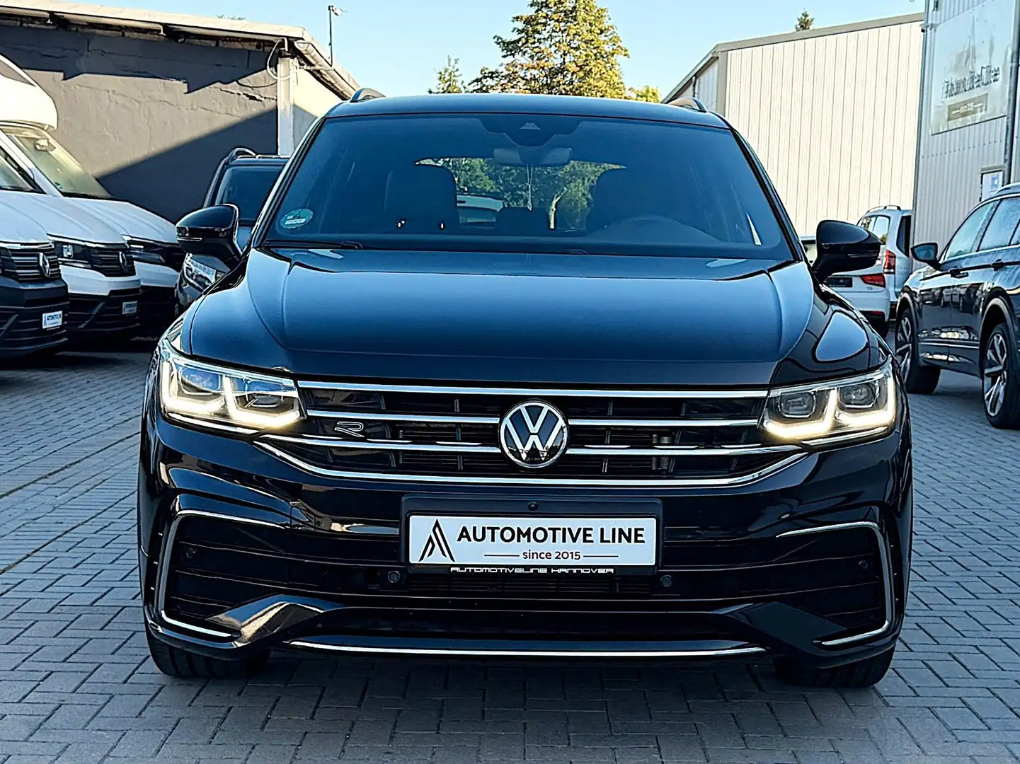 Volkswagen Tiguan TIGUAN R-LINE 2.0 TDI MATRIX/360°/AHK/SOUND/6G Schwarz - 2