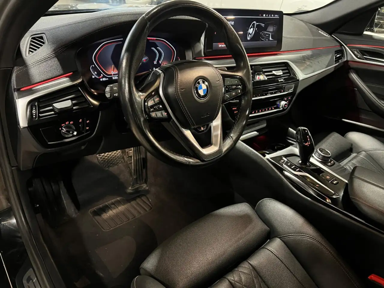 BMW 5 Series снимка BMW 5 Series