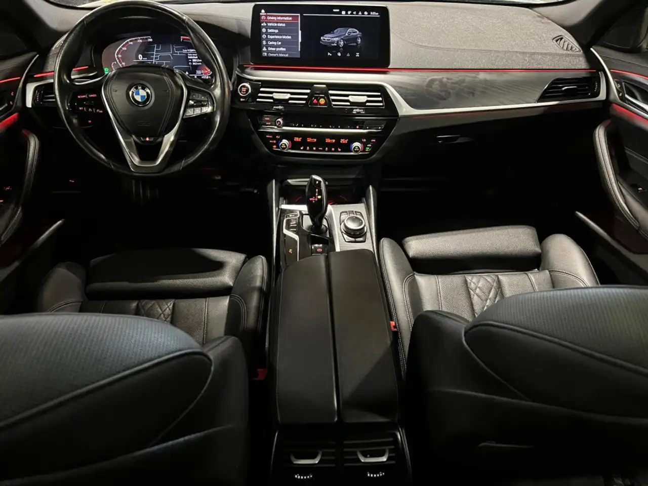 BMW 5 Series снимка BMW 5 Series