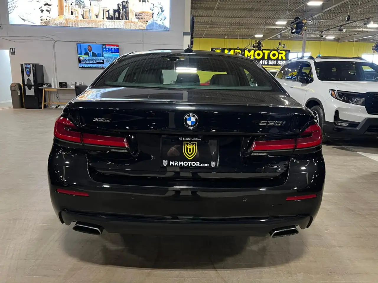 BMW 5 Series снимка BMW 5 Series