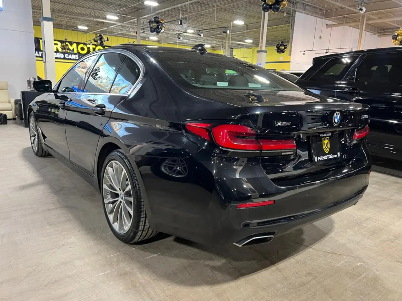 BMW 5 Series снимка BMW 5 Series