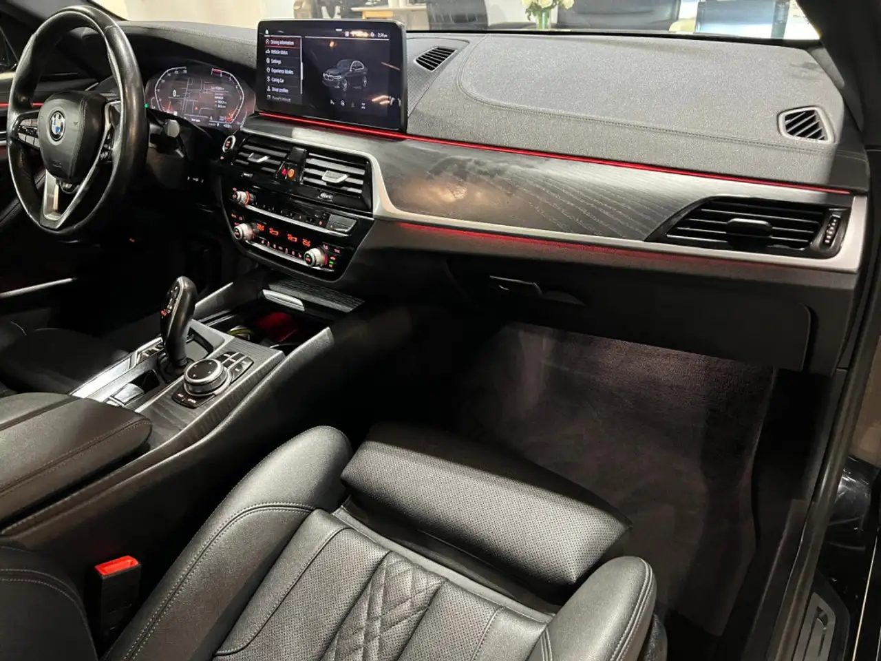 BMW 5 Series снимка BMW 5 Series