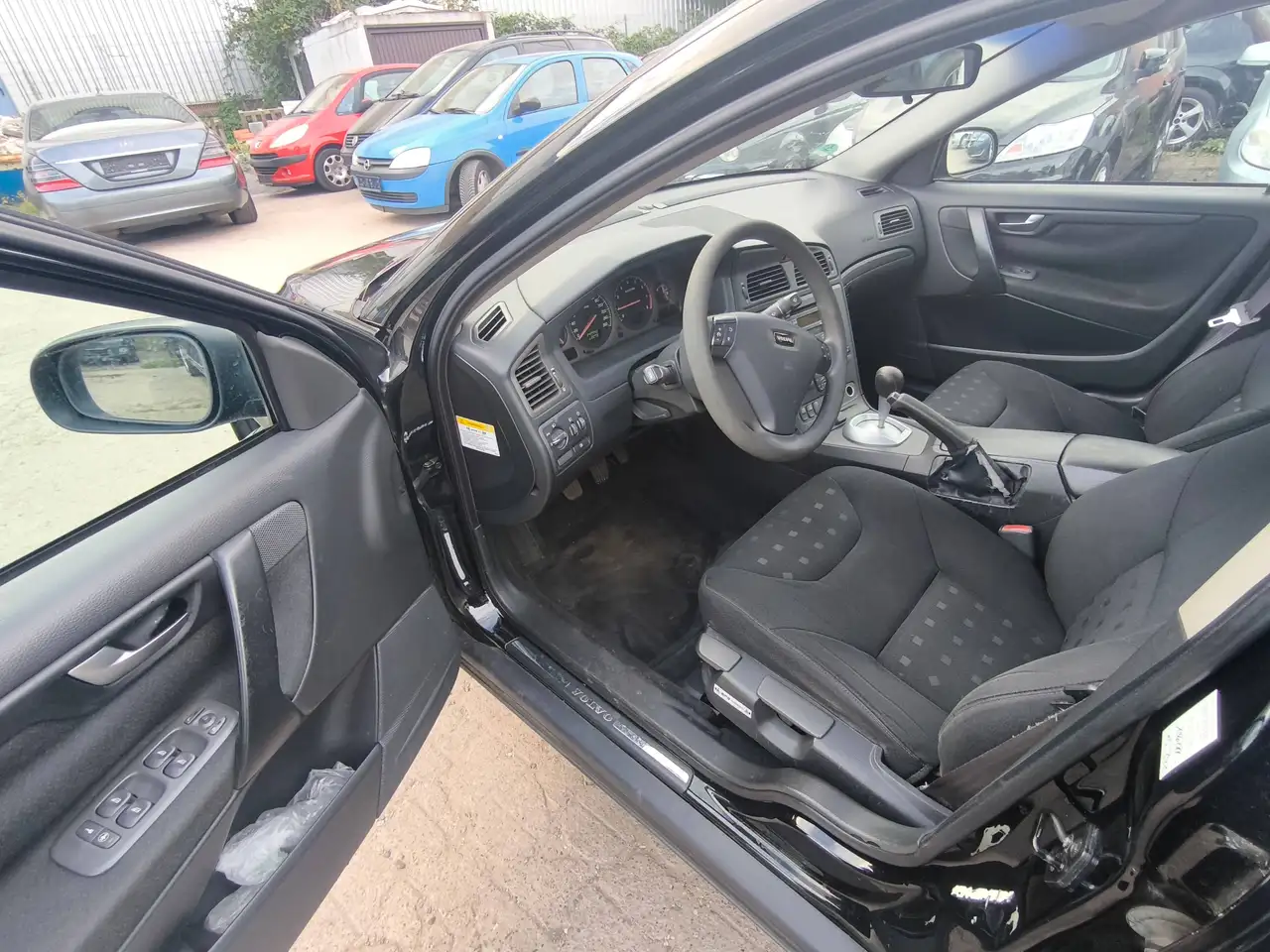 Volvo S60 2.4 Comfort / Tüv bis 07.2028, foto 10