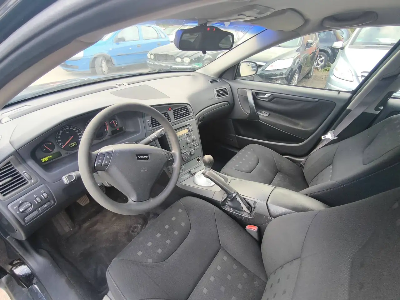 Volvo S60 2.4 Comfort / Tüv bis 07.2028, foto 12