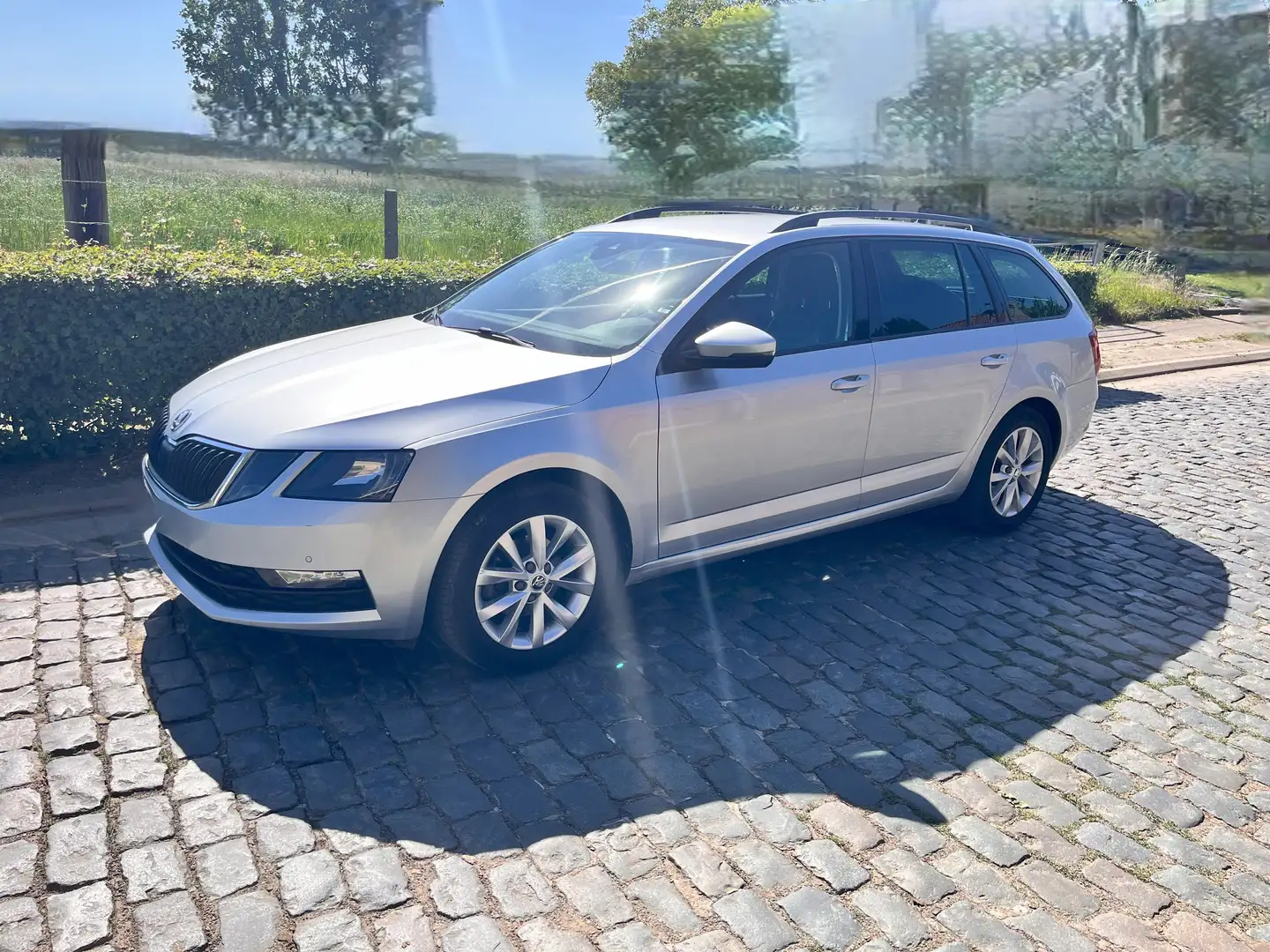 Skoda Octavia Octavia Combi 1.6 TDI DSG Style Argent - 1