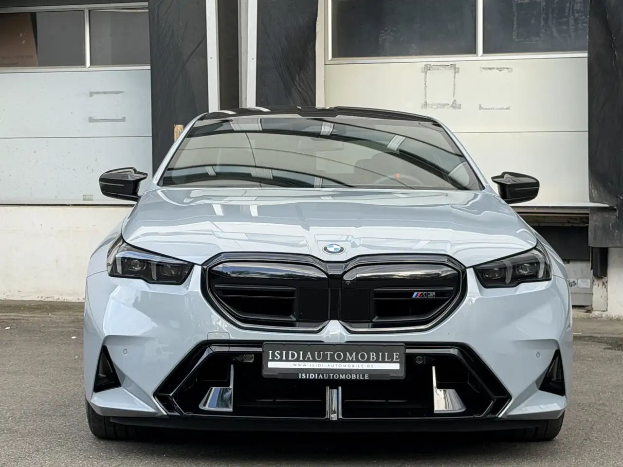 BMW M5 Carbon Bowers&Wilkins Akrapovic Head-Up 360° 10