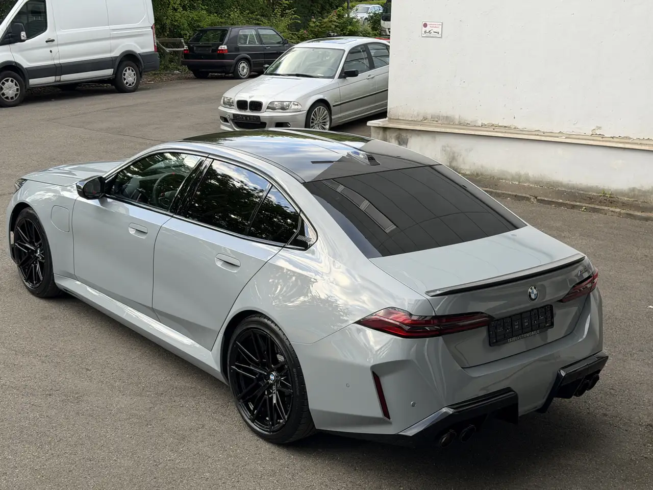 BMW M5 Carbon Bowers&Wilkins Akrapovic Head-Up 360° 4