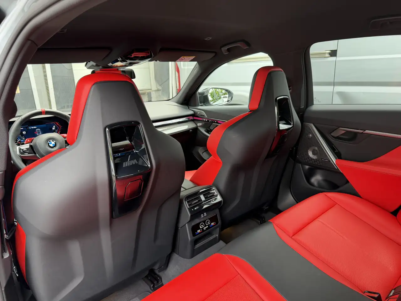 BMW M5 Carbon Bowers&Wilkins Akrapovic Head-Up 360° 16