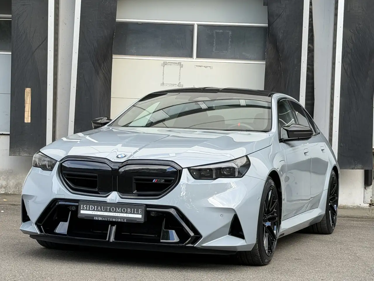BMW M5 Carbon Bowers&Wilkins Akrapovic Head-Up 360°