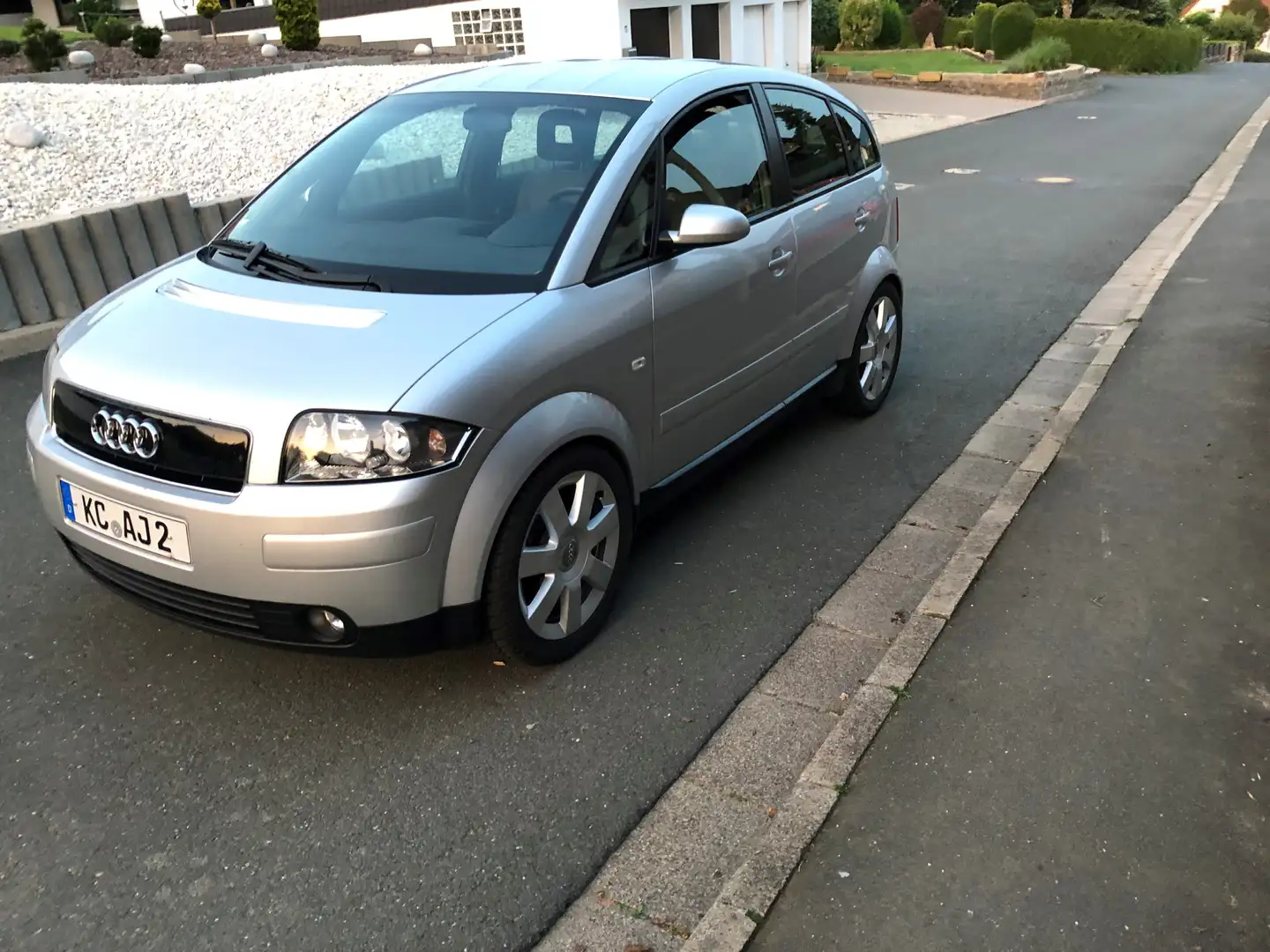 Audi A2 A2 1.4 Plateado - 1