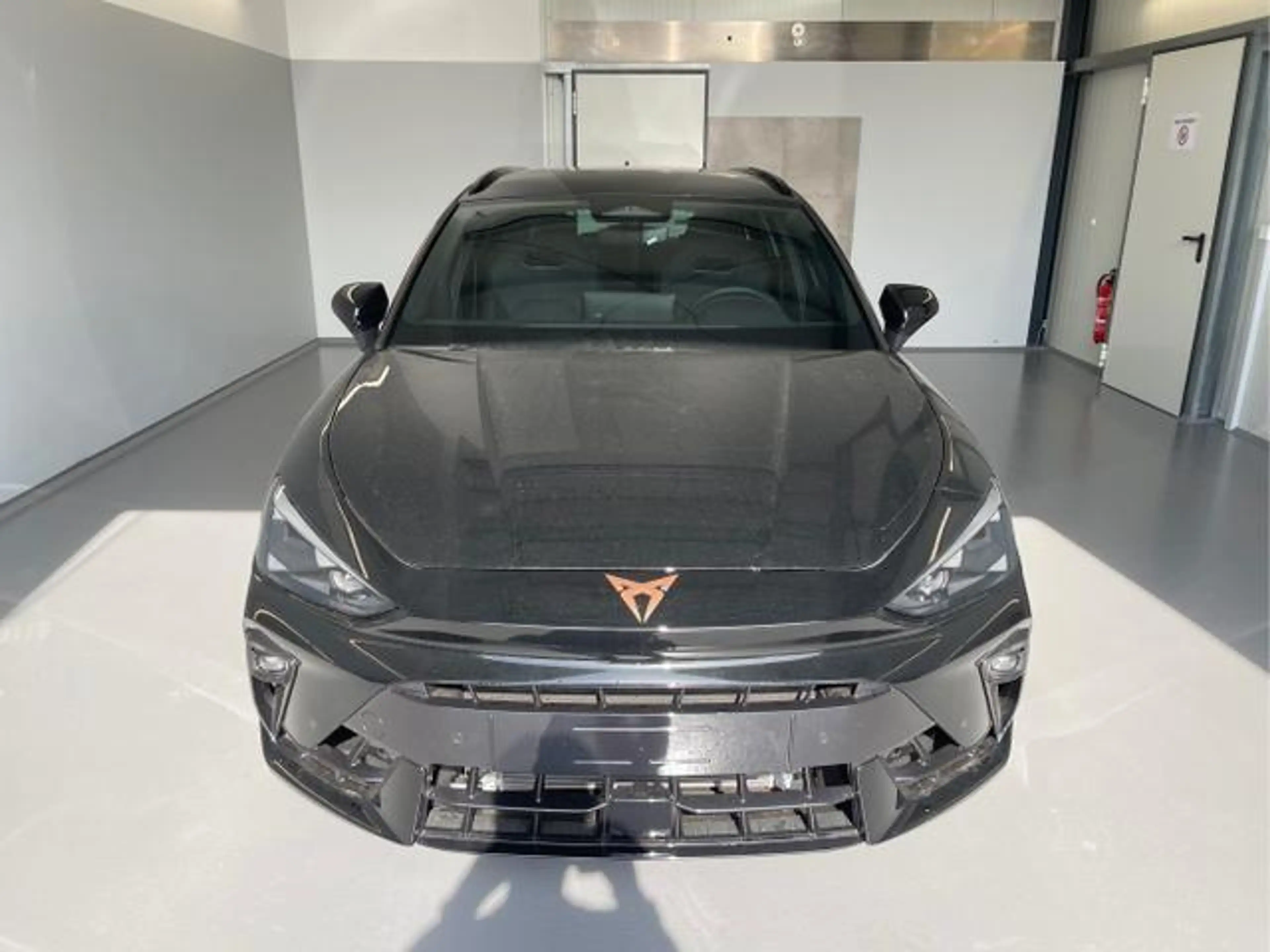 CUPRA Leon VZ 333PS DSG 4Drive Matrix+Navi+AHK+Alu19+Sitzheiz — photo 2