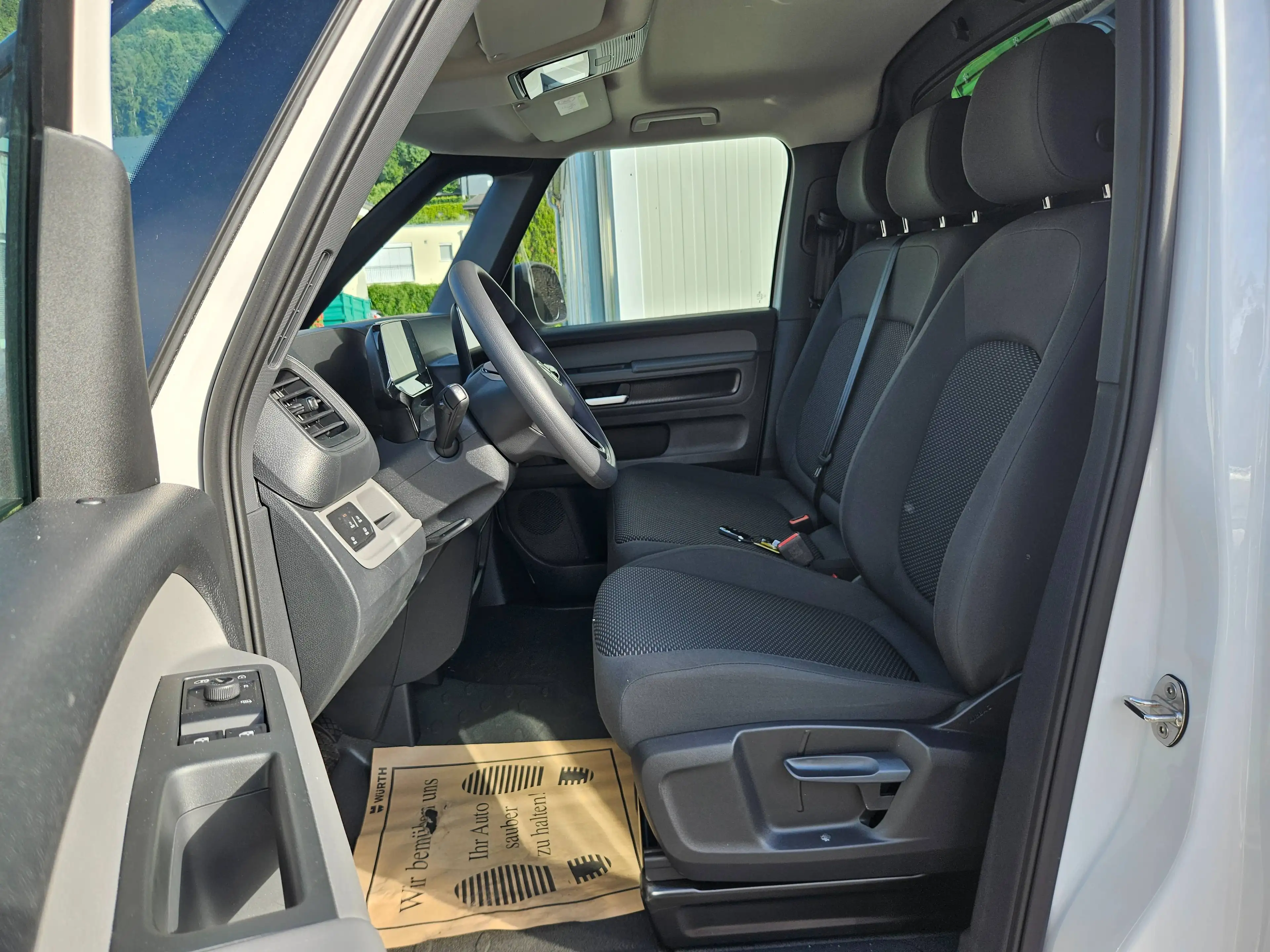 Volkswagen ID. Buzz Cargo 250 kW Pro 4MOTION — photo 5