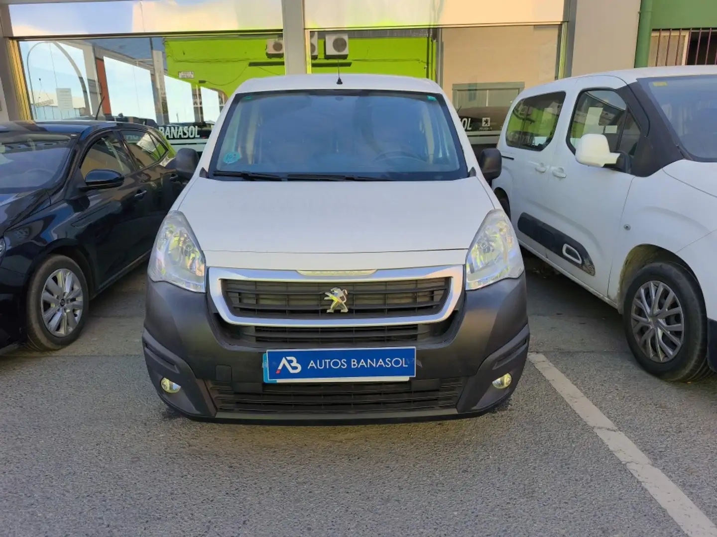 Peugeot Partner Furgón 1.6BlueHDI Confort L1 75 Blanco - 1