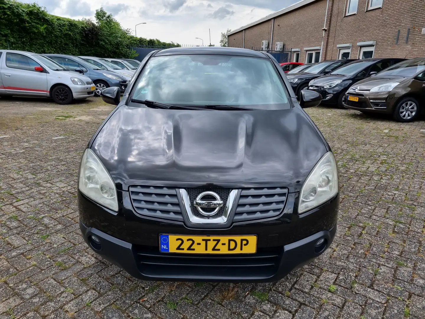 Nissan Qashqai 2.0 Tekna ✅PANODAK ✅TREKHAAK ✅COMPLETE AUTO!! Noir - 2